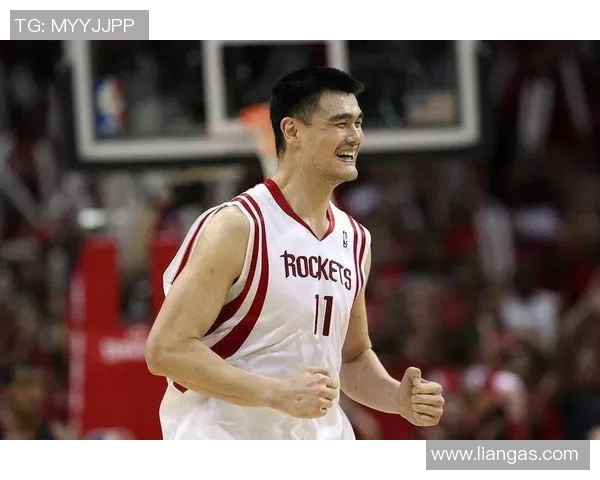 姚明带领中国队在安哥拉比赛中展现实力取得30分胜利的精彩瞬间 姚明带领中国队在安哥拉比赛中展现实力取得30分胜利的精彩瞬间