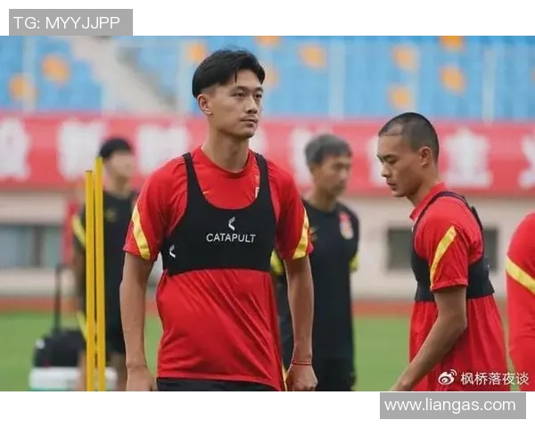 天津足球明星汇聚之地有哪些知名球员曾在此闪耀光芒