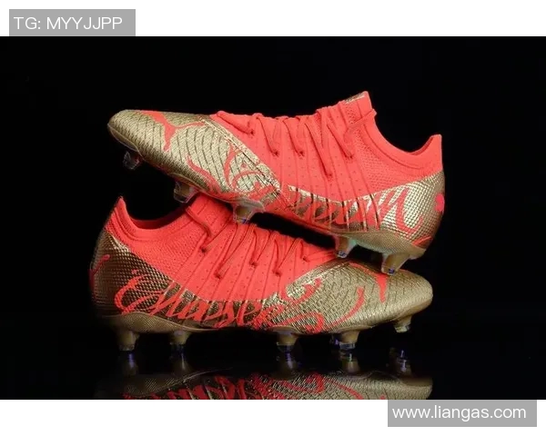 足球明星专属鞋包大揭秘时尚与运动的完美结合