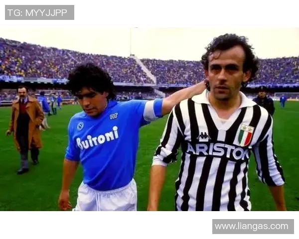 法国黑人足球明星的辉煌历程与对足球界的深远影响 法国黑人足球明星的辉煌历程与对足球界的深远影响